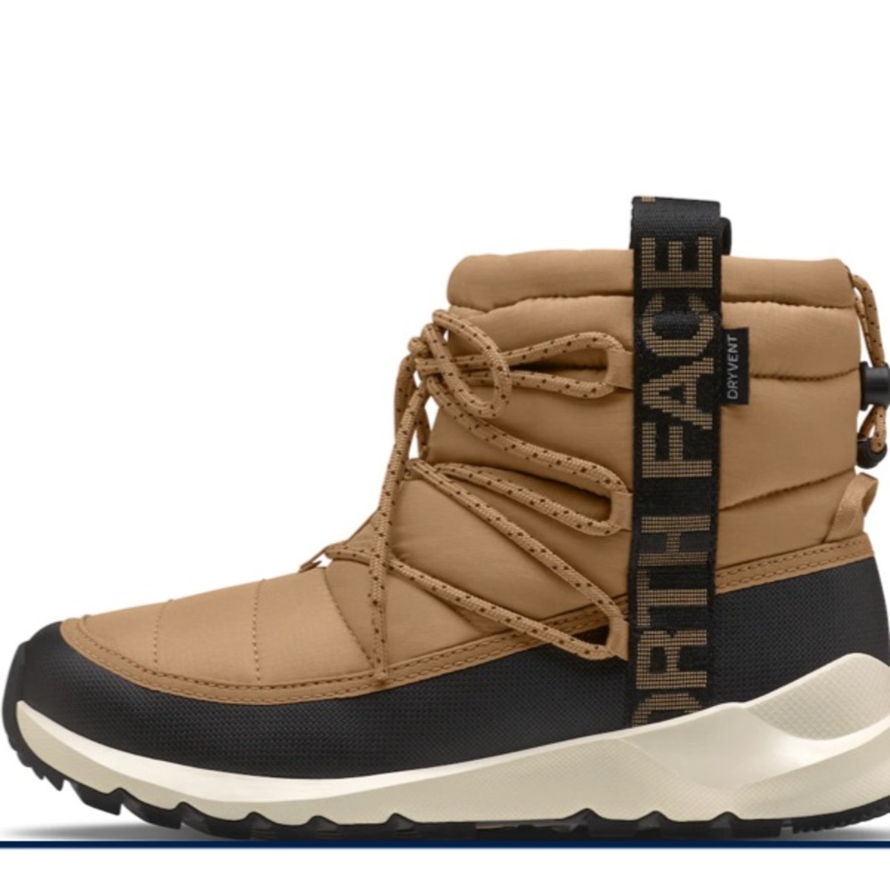 NWT The NorthFace Thermoball Lace Up Boot